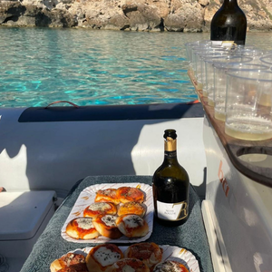 CARD 3 → PRIVATE EXPERIENCE → aperitivo a bordo